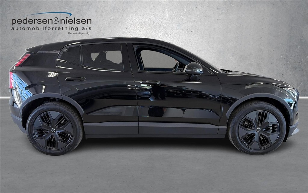 Volvo EX30 Cross Country P8 Twin Motor Performance Ultra AWD 428HK 5d Aut. - Image 6