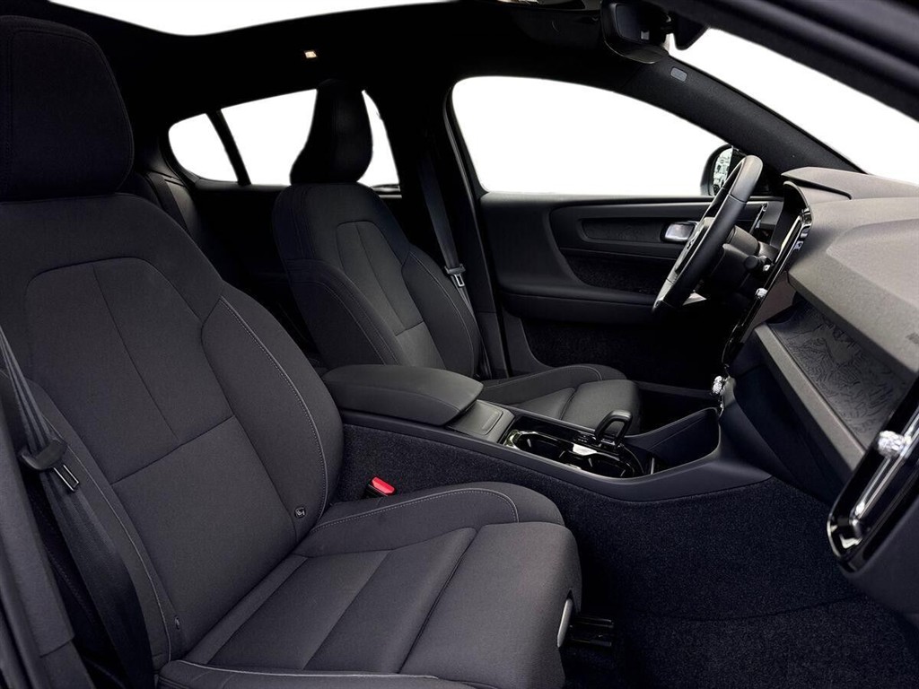 Volvo C40 Recharge Extended Range Ultimate 252HK 5d Aut. - Image 15