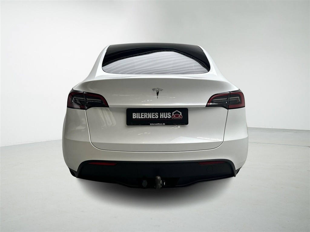 Tesla Model Y EL RWD 299HK 5d Aut. - Image 8