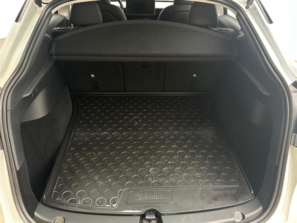 Tesla Model Y EL RWD 299HK 5d Aut. - Image 14