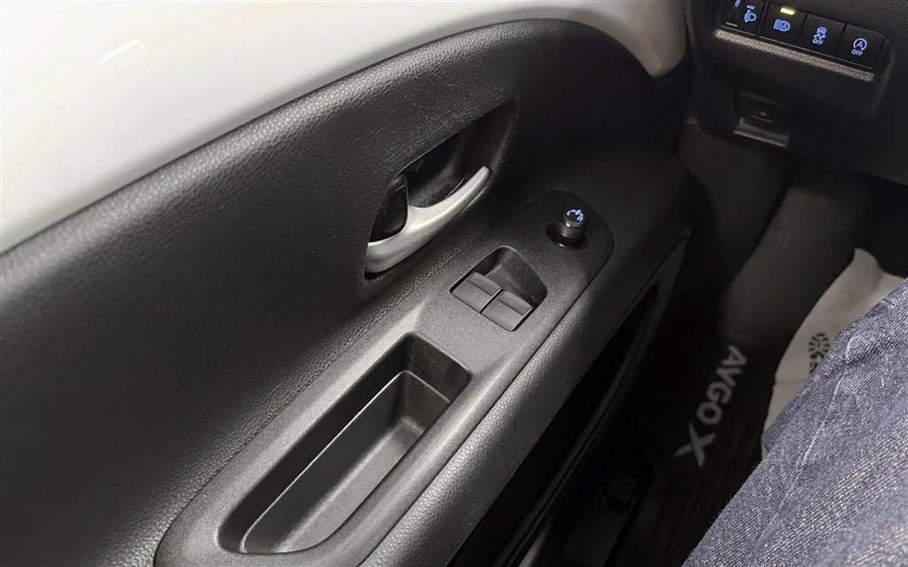 Toyota Aygo X 1,0 VVT-I Active 72HK 5d - Image 15