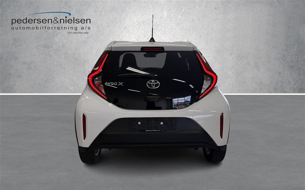 Toyota Aygo X 1,0 VVT-I Active 72HK 5d - Image 4