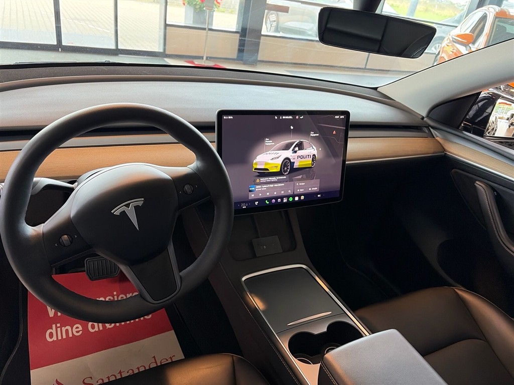 Tesla Model Y EL Long Range AWD 514HK 5d Aut. - Image 8