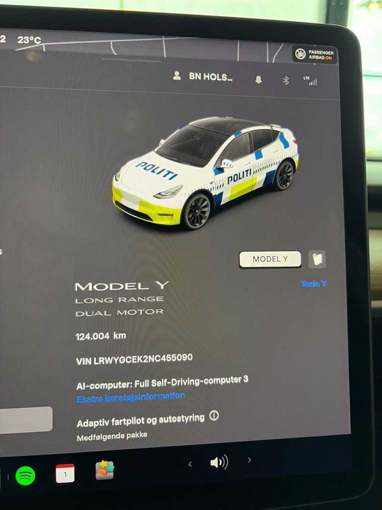 Tesla Model Y EL Long Range AWD 514HK 5d Aut. - Image 14