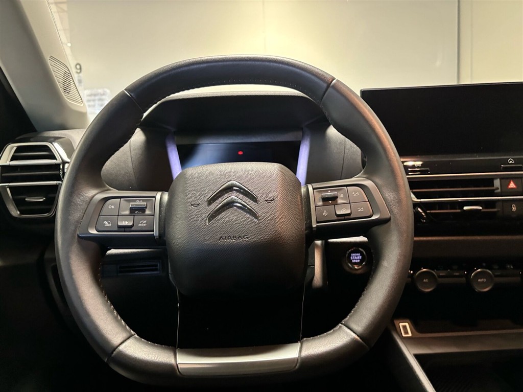 Citroën e-C4 X EL E-SERIES 156HK 5d Aut. - Image 9