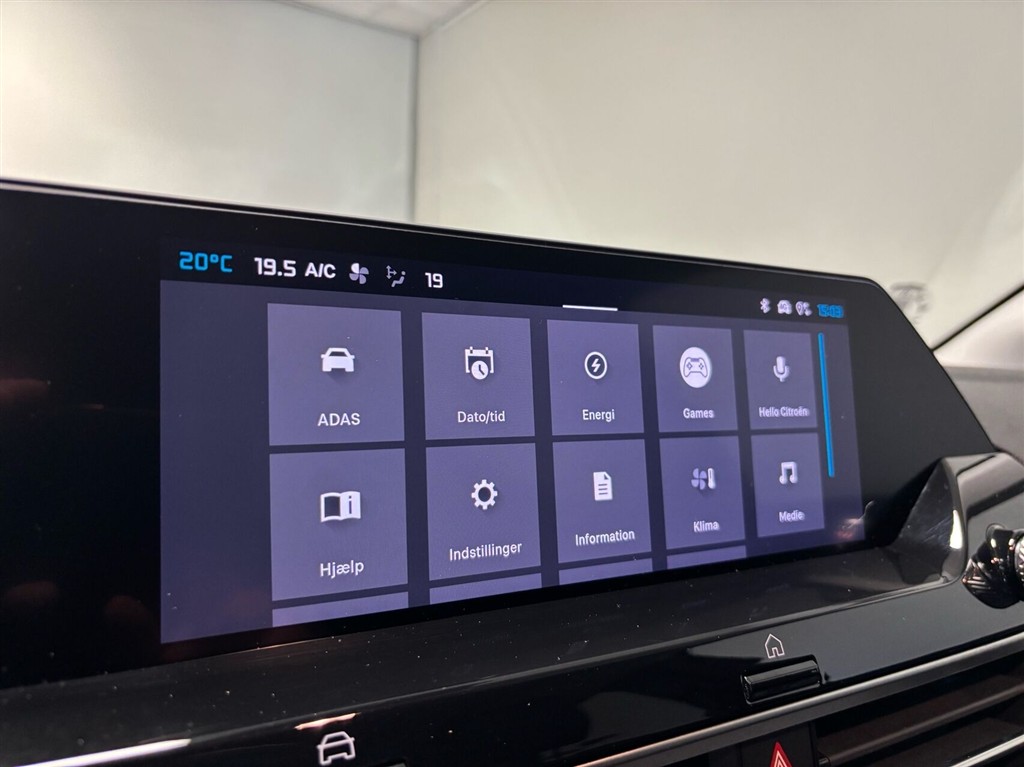 Citroën e-C4 X EL E-SERIES 156HK 5d Aut. - Image 14