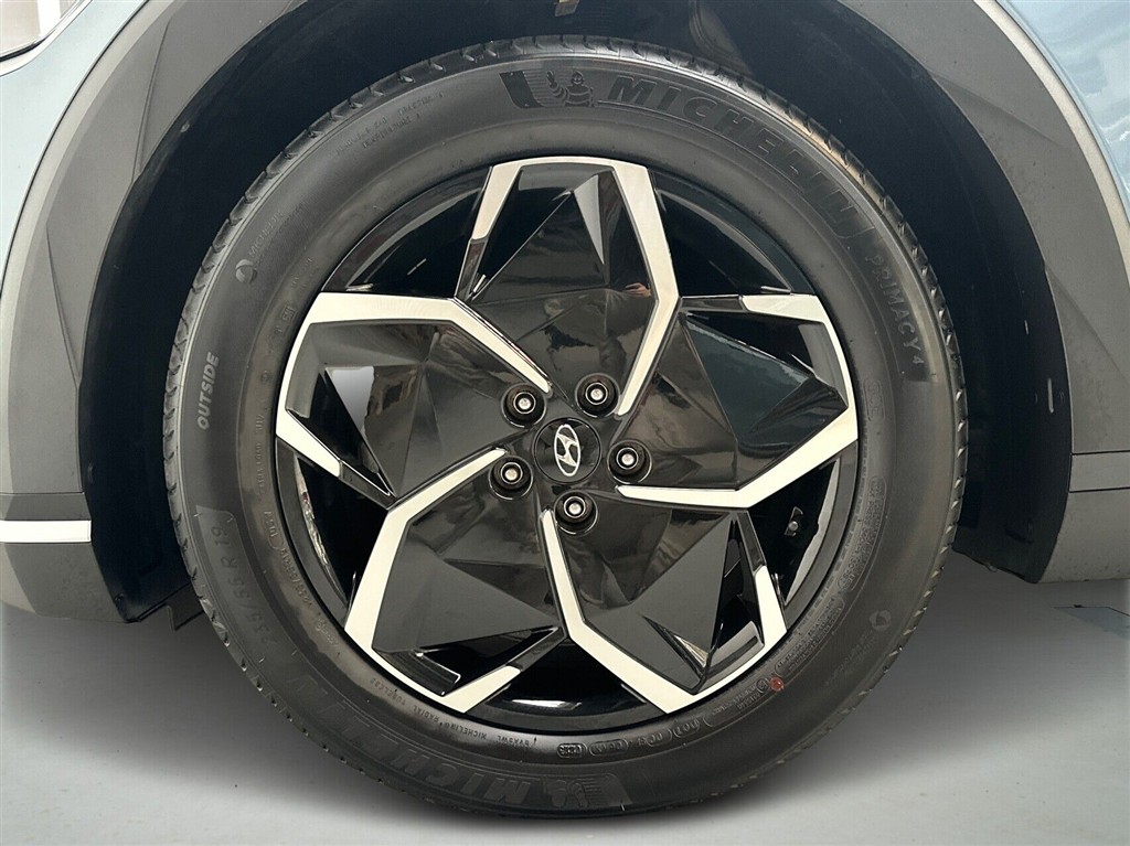 Hyundai Ioniq 5 Electric 58 kWh Essential 170HK 5d Aut. - Image 9