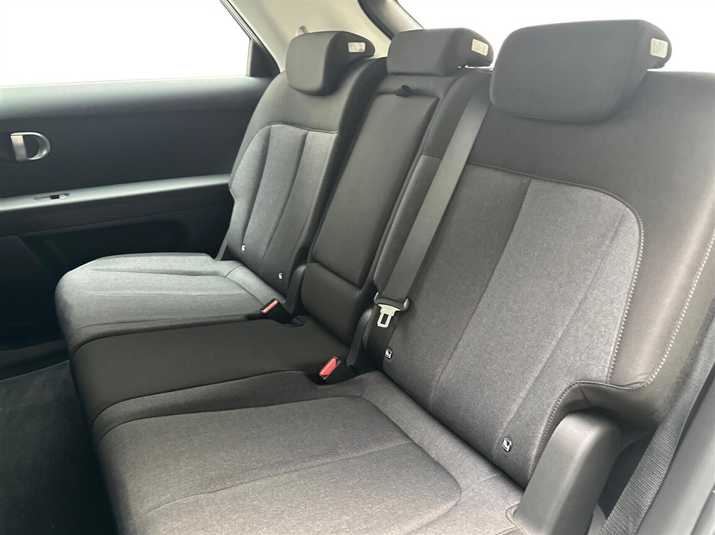 Hyundai Ioniq 5 Electric 58 kWh Essential 170HK 5d Aut. - Image 13