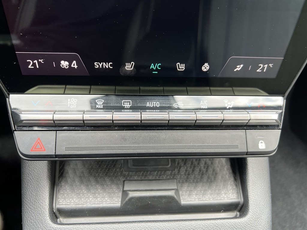 Renault Mégane 60 kWh E-TECH Techno 220HK 5d Aut. - Image 14