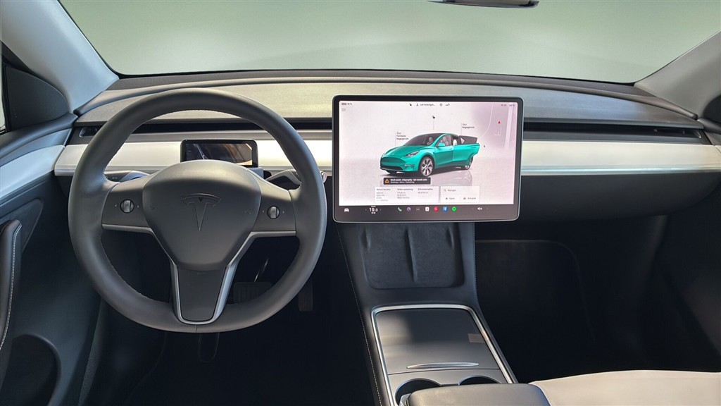 Tesla Model Y EL Long Range AWD 514HK 5d Aut. - Image 10