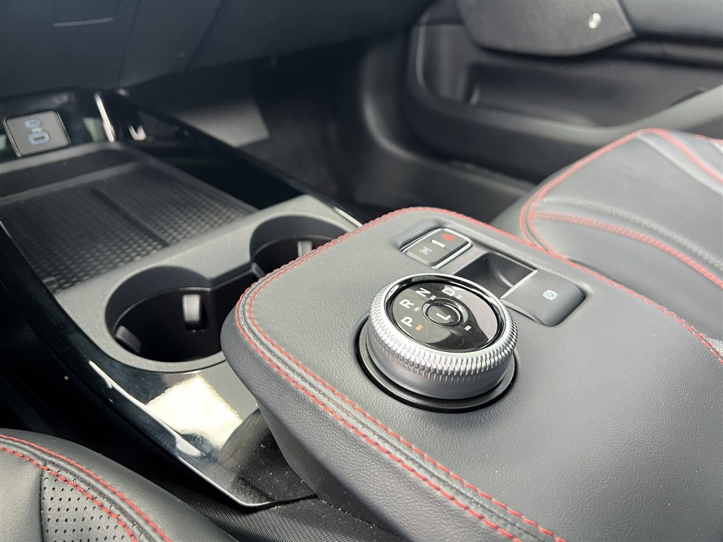 Ford Mustang Mach-E 91 kWh Extended Range AWD Premium 351HK 5d Aut. - Image 14