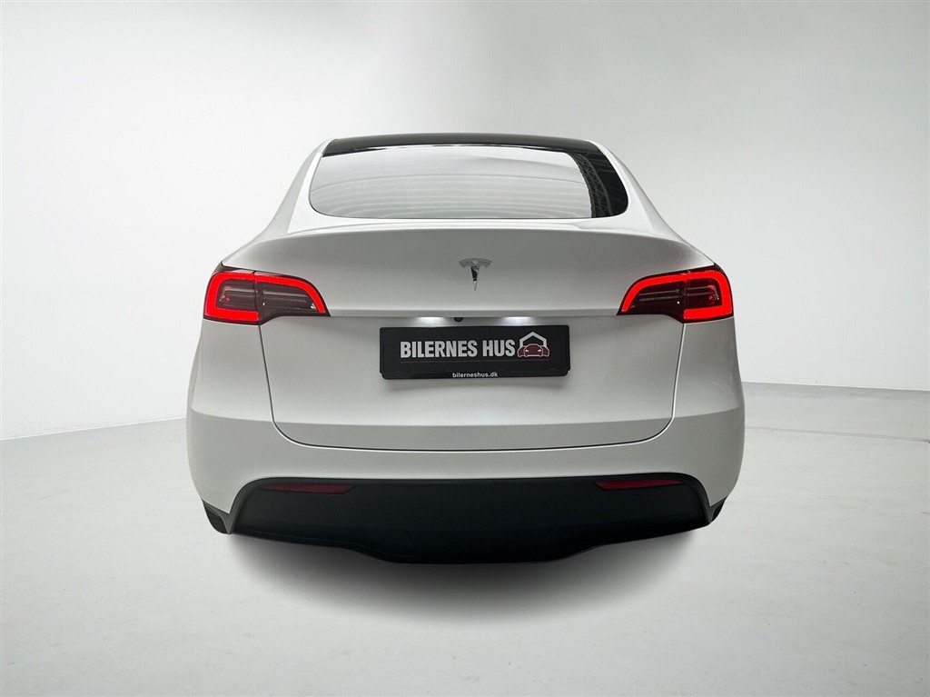 Tesla Model Y EL RWD 299HK 5d Aut. - Image 7