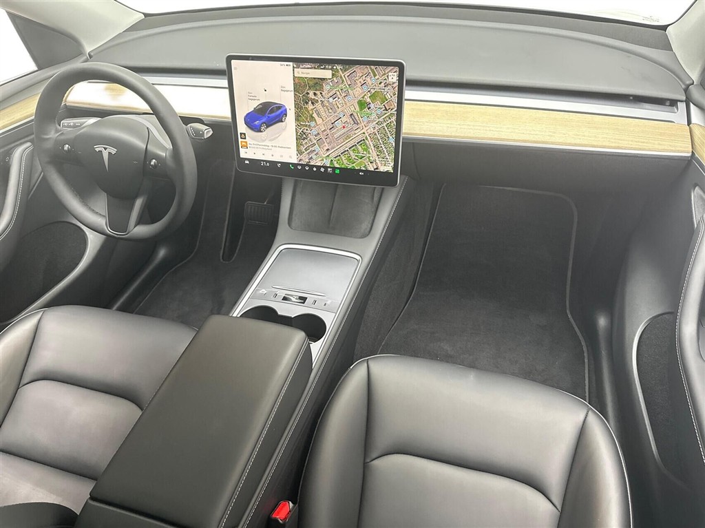 Tesla Model Y EL RWD 299HK 5d Aut. - Image 10
