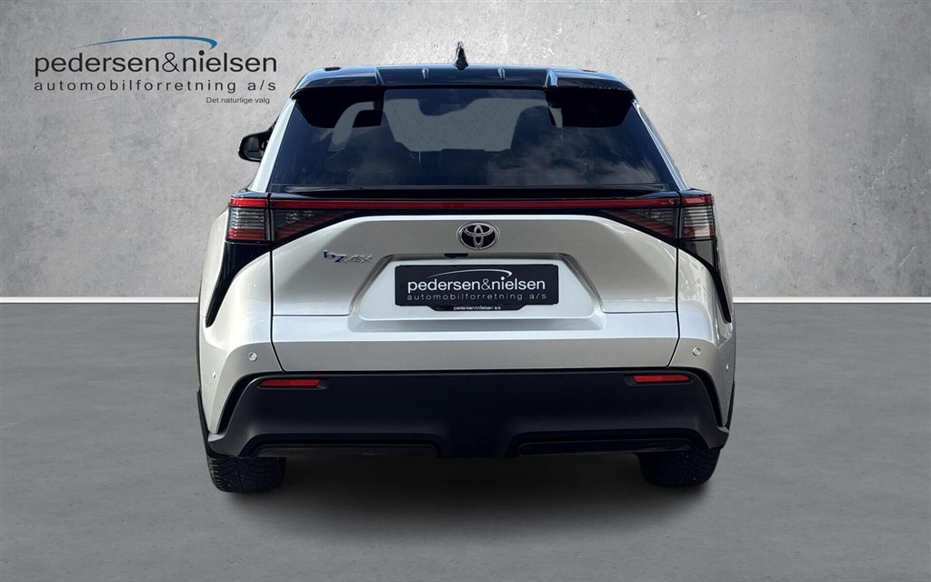 Toyota bZ4X EL Executive Premium 204HK 5d Aut. - Image 4