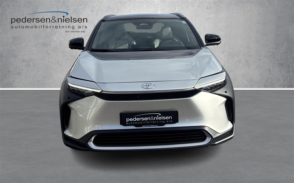 Toyota bZ4X EL Executive Premium 204HK 5d Aut. - Image 8