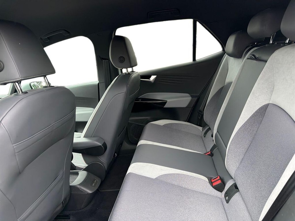 VW ID.3 EL Pro Performance 204HK 5d Aut. - Image 11