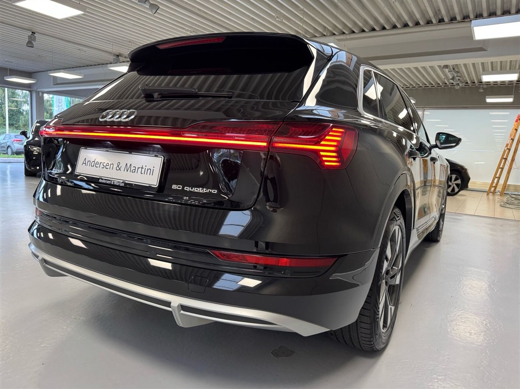 Audi E-tron 50 S Line Prestige Quattro 313HK 5d Aut. - Image 8