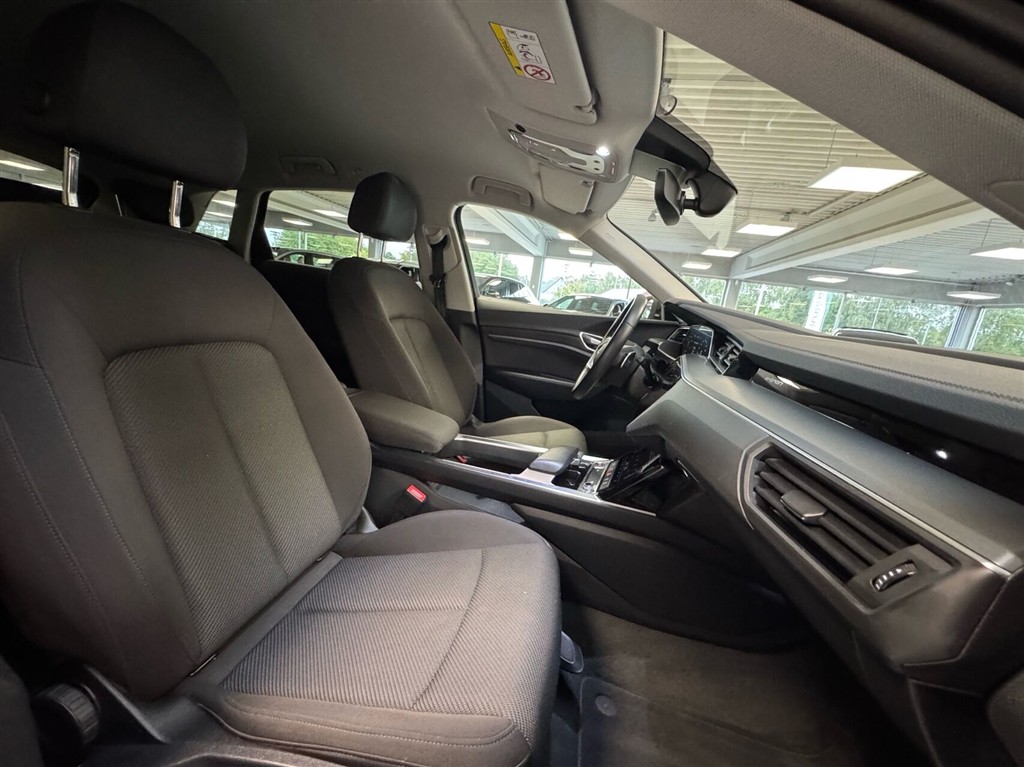 Audi E-tron 50 S Line Prestige Quattro 313HK 5d Aut. - Image 10