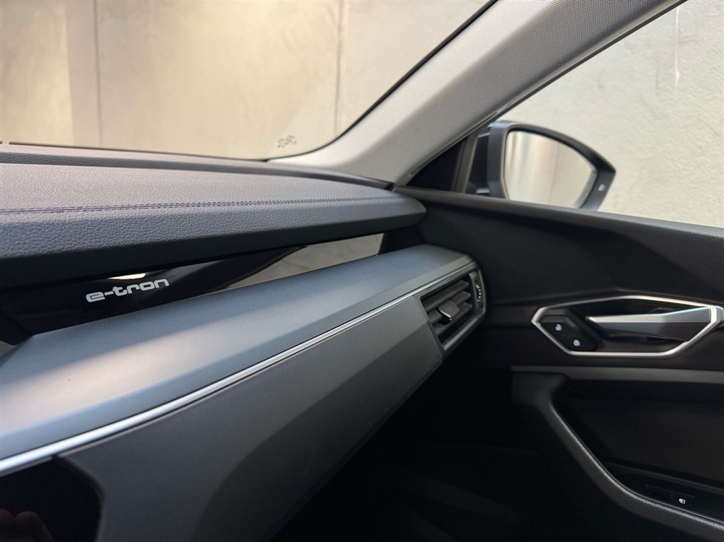 Audi E-tron 50 S Line Prestige Quattro 313HK 5d Aut. - Image 19