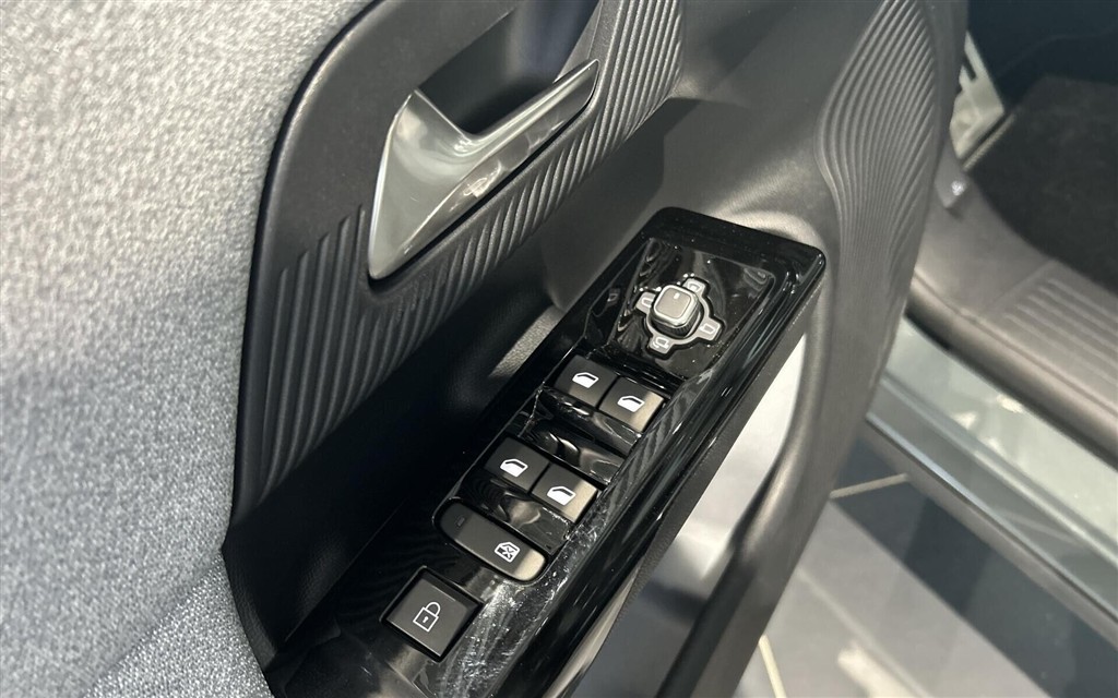 Citroën Citroen ë-C5A 73 kWh 210 VTR Sport - Image 15