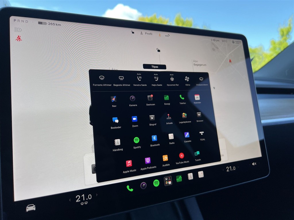 Tesla Model Y 75 kWh LR AWD 514HK 5d Aut. - Image 10