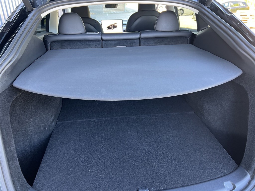 Tesla Model Y 75 kWh LR AWD 514HK 5d Aut. - Image 19