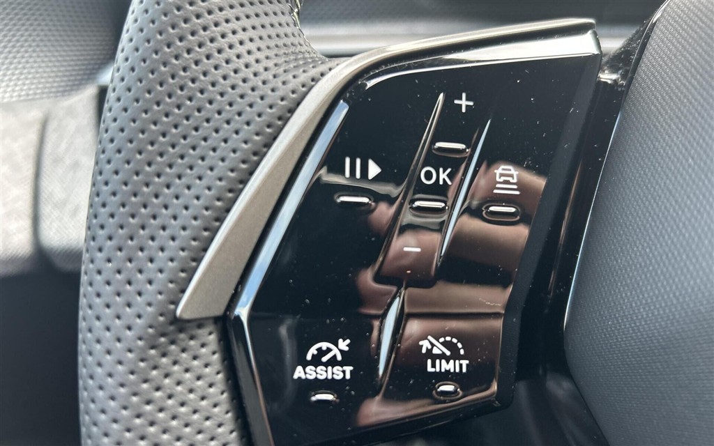 Peugeot e-3008 EL GT 210HK 5d Aut. - Image 19