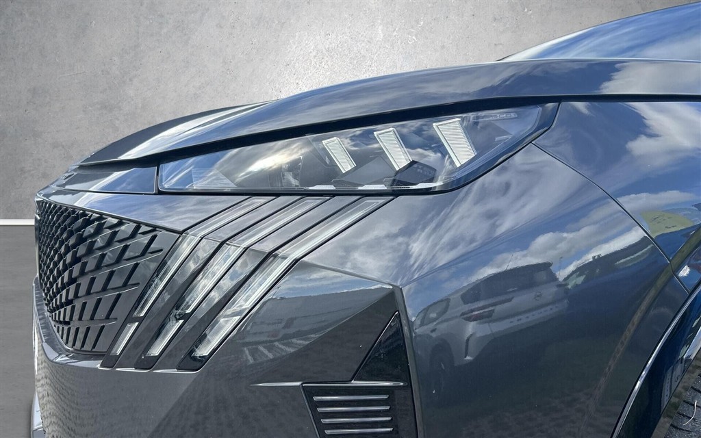 Peugeot e-3008 EL GT 210HK 5d Aut. - Image 25