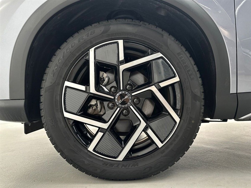 BYD Atto 3 EL Design 204HK 5d Aut. - Image 8