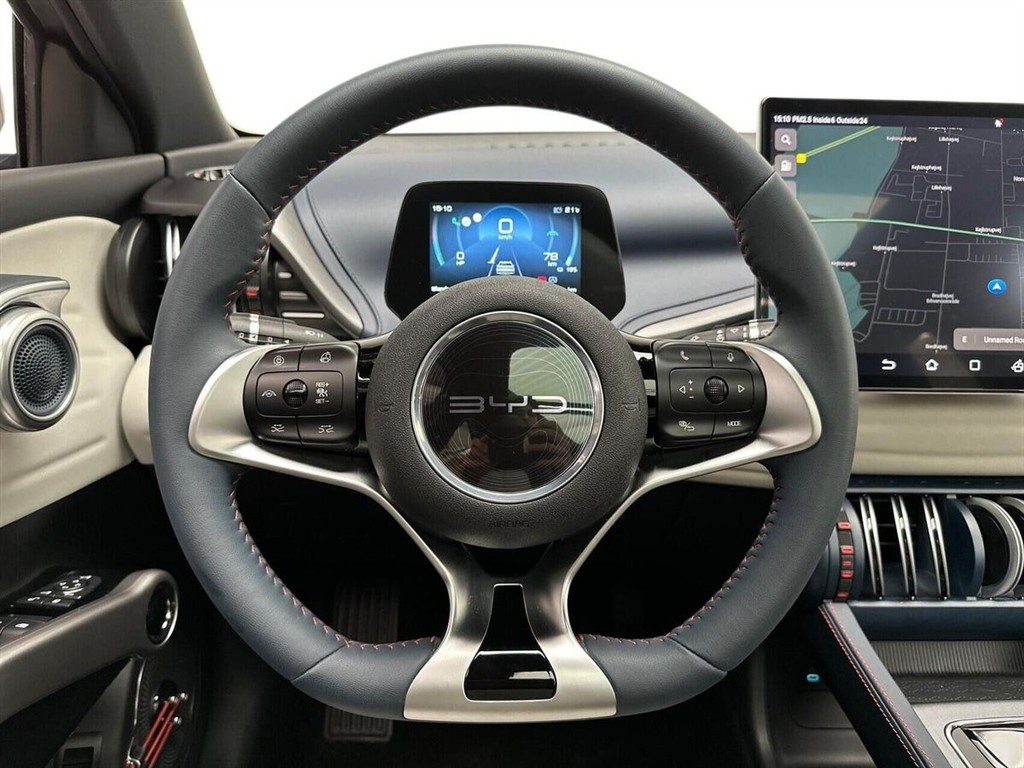 BYD Atto 3 EL Design 204HK 5d Aut. - Image 9