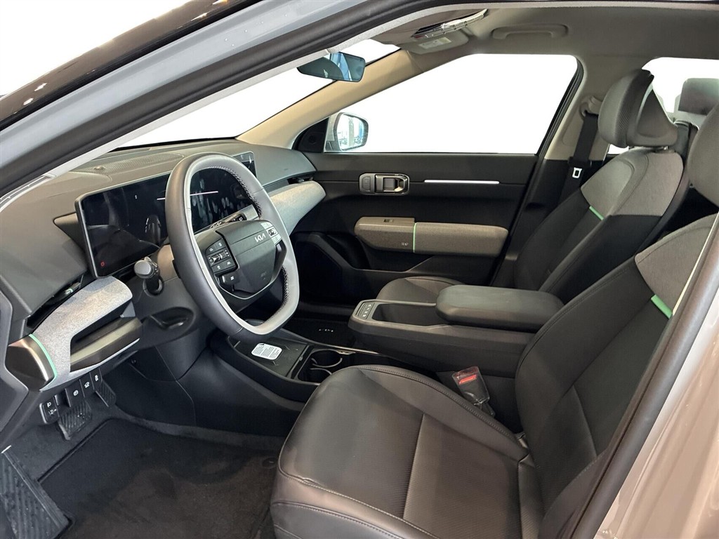 Kia EV4 Long Range Earth 204HK 5d Aut. - Image 4