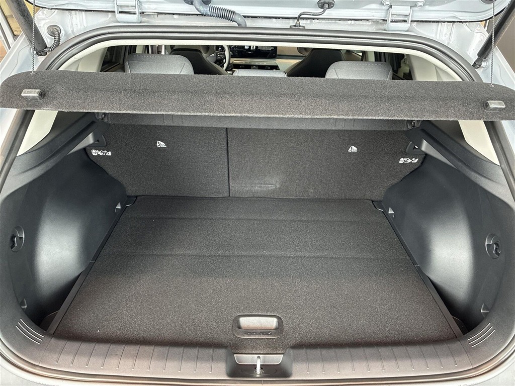Kia EV4 Long Range Earth 204HK 5d Aut. - Image 13
