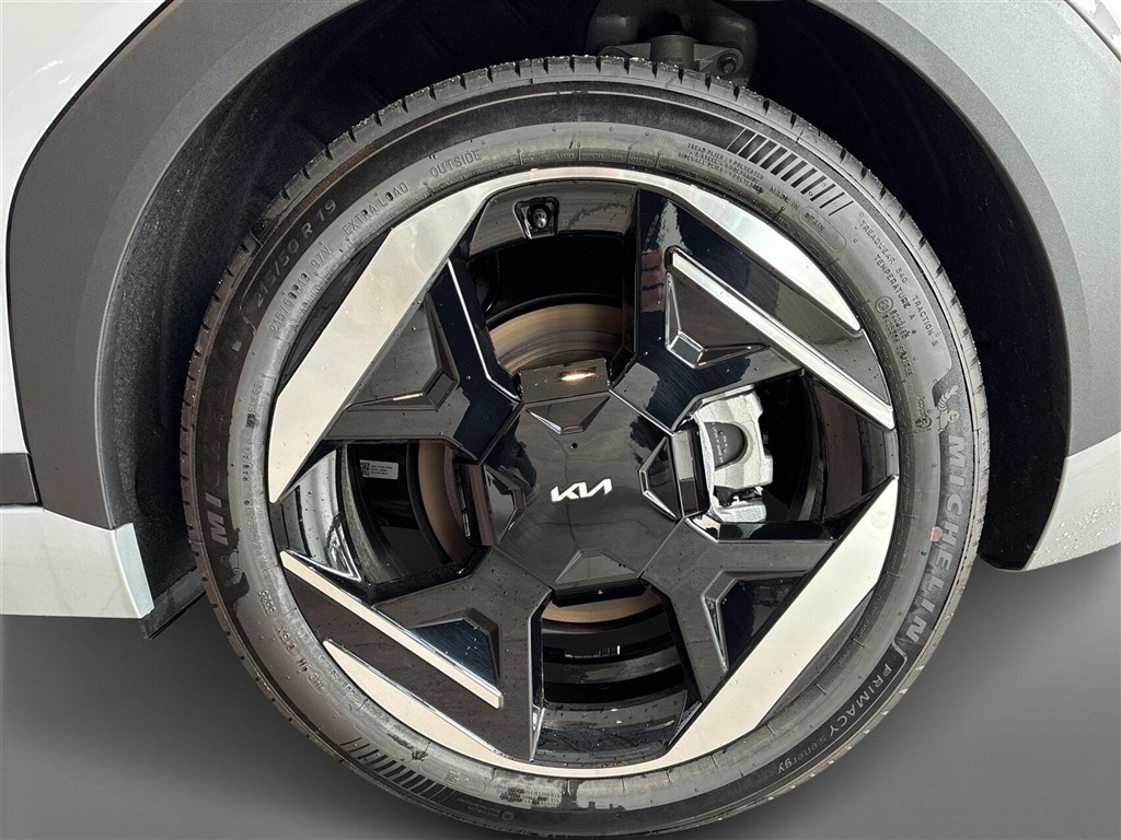 Kia EV4 Long Range Earth 204HK 5d Aut. - Image 15