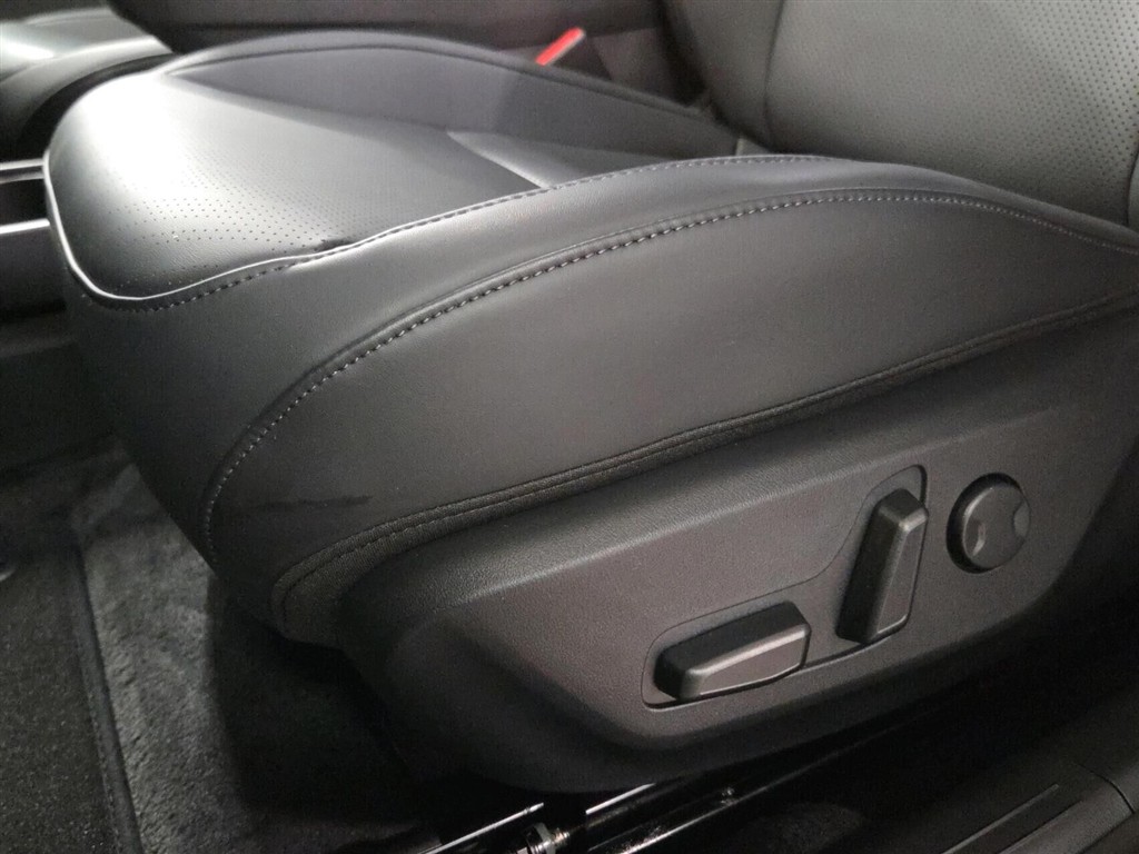 Kia EV4 Long Range Earth 204HK 5d Aut. - Image 16