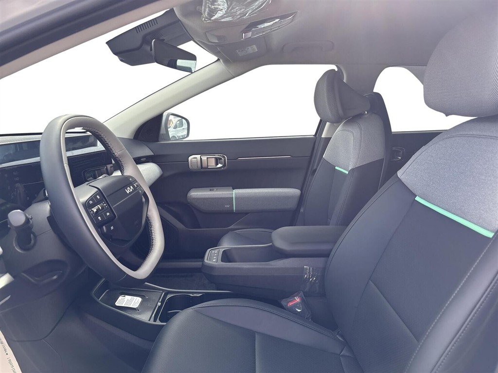 Kia EV4 Long Range Earth 204HK 5d Aut. - Image 4