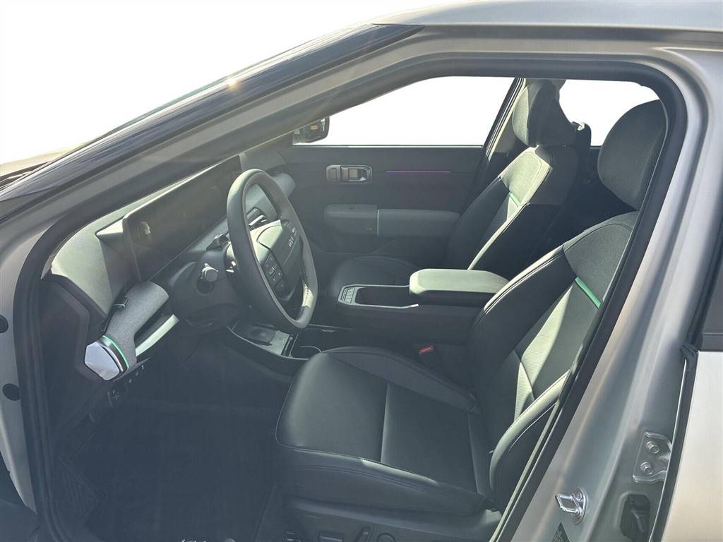 Kia EV4 Long Range Earth 204HK 5d Aut. - Image 4