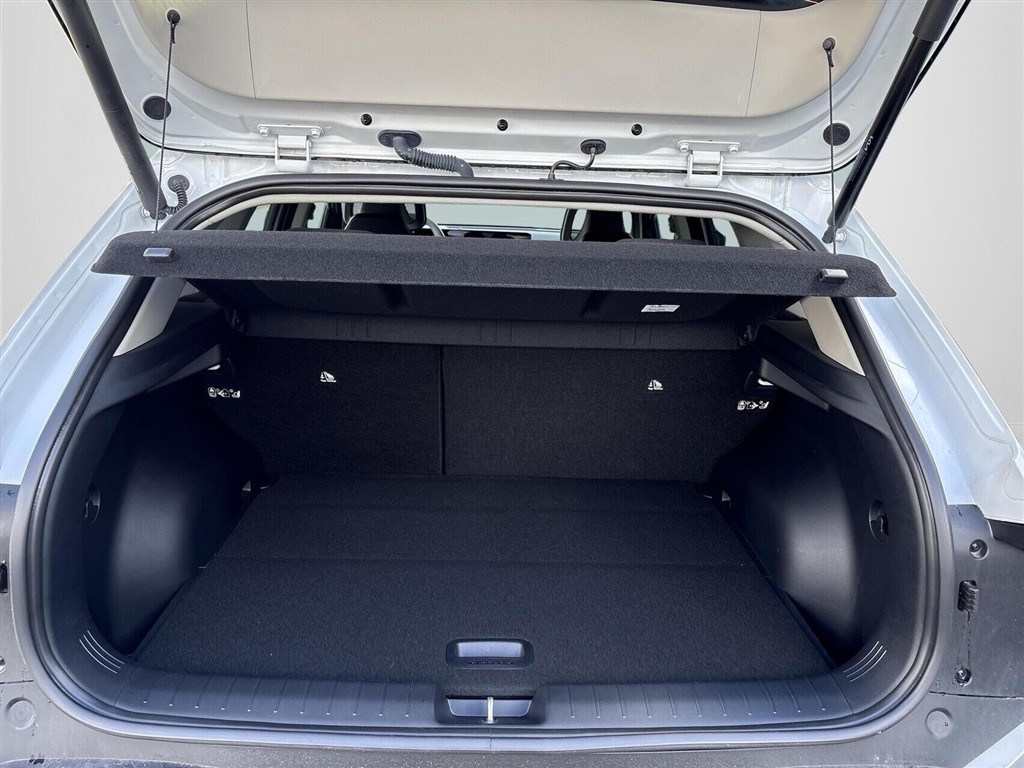 Kia EV4 Long Range Earth 204HK 5d Aut. - Image 7