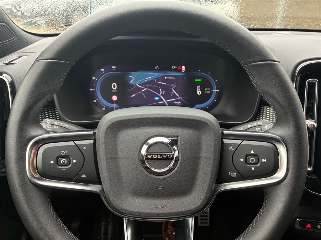 Volvo XC40 P6 Recharge Plus 231HK 5d Aut. - Image 4