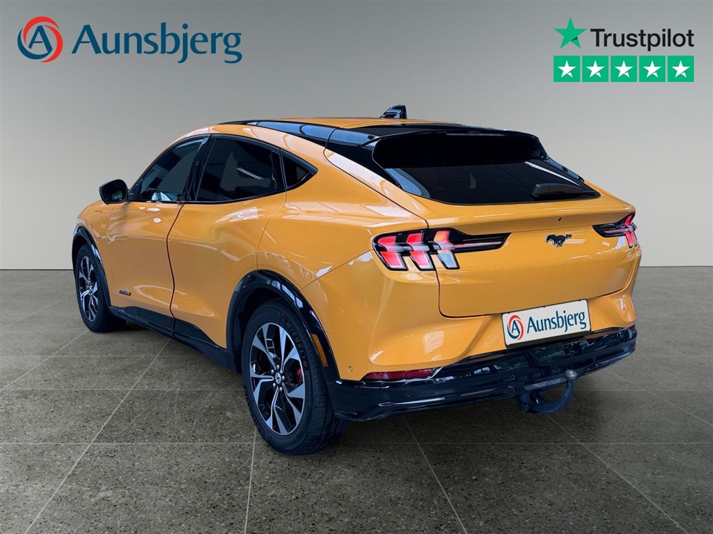 Ford Mustang Mach-E EL UR Premium 294HK 5d Aut. - Image 3
