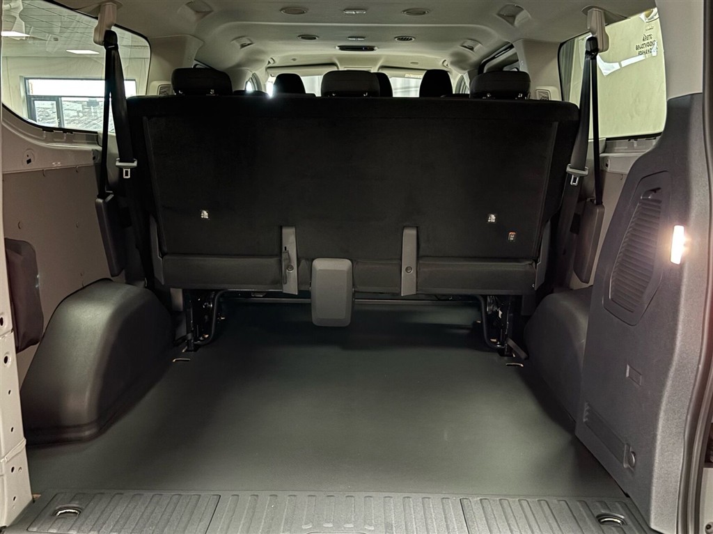 VW e-Transporter 9 Sæder EL Comfort LWB 136HK Aut. - Image 7