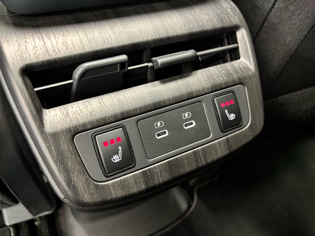 Nissan Ariya EL Evolve+ e-4orce 388HK 5d Aut. - Image 10