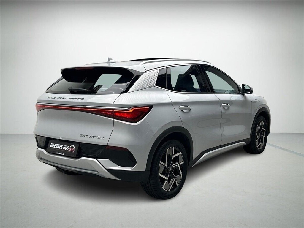BYD Atto 3 EL Design 204HK 5d Aut. - Image 2