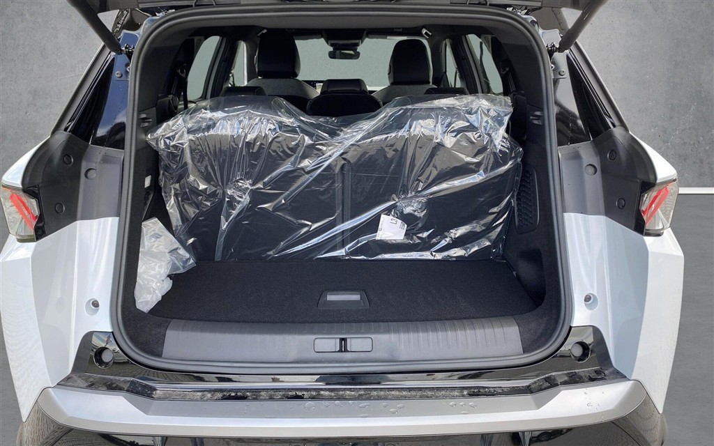 Peugeot e-5008 EL GT Pack 210HK 5d Aut. - Image 17