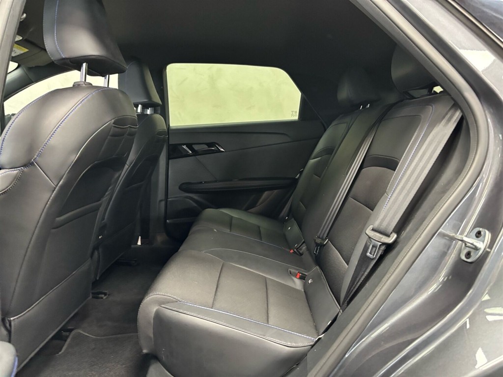 MG MG4 Electric EL Luxury 204HK 5d Aut. - Image 9