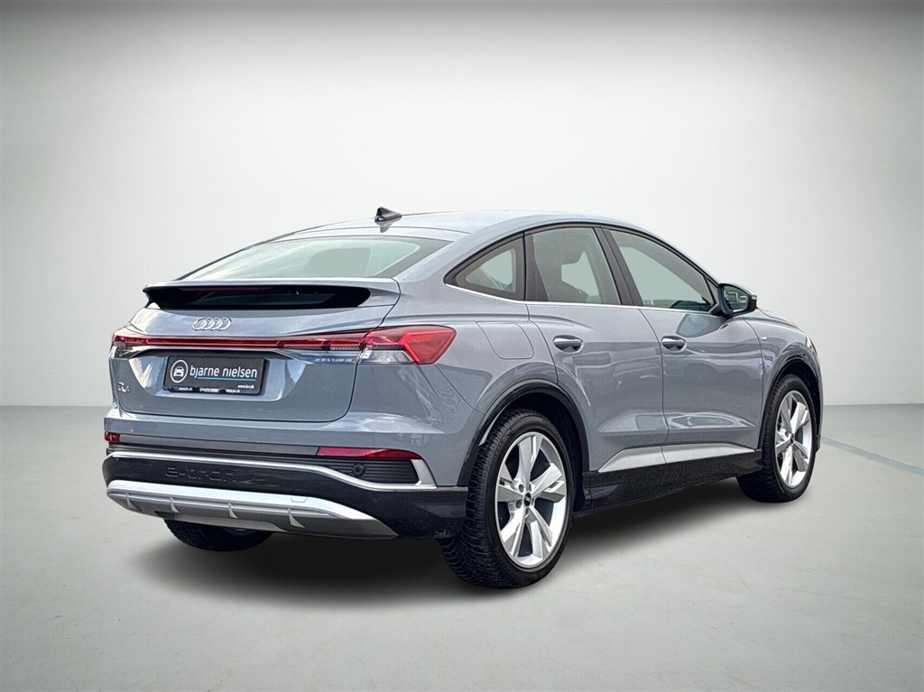 Audi Q4 45 E-tron S Line 286HK 5d Aut. - Image 2