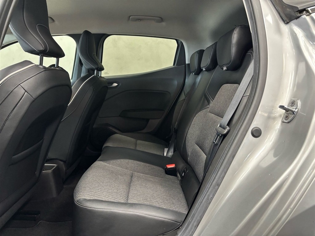 Renault Clio 1,0 TCE Intens 100HK 5d - Image 8