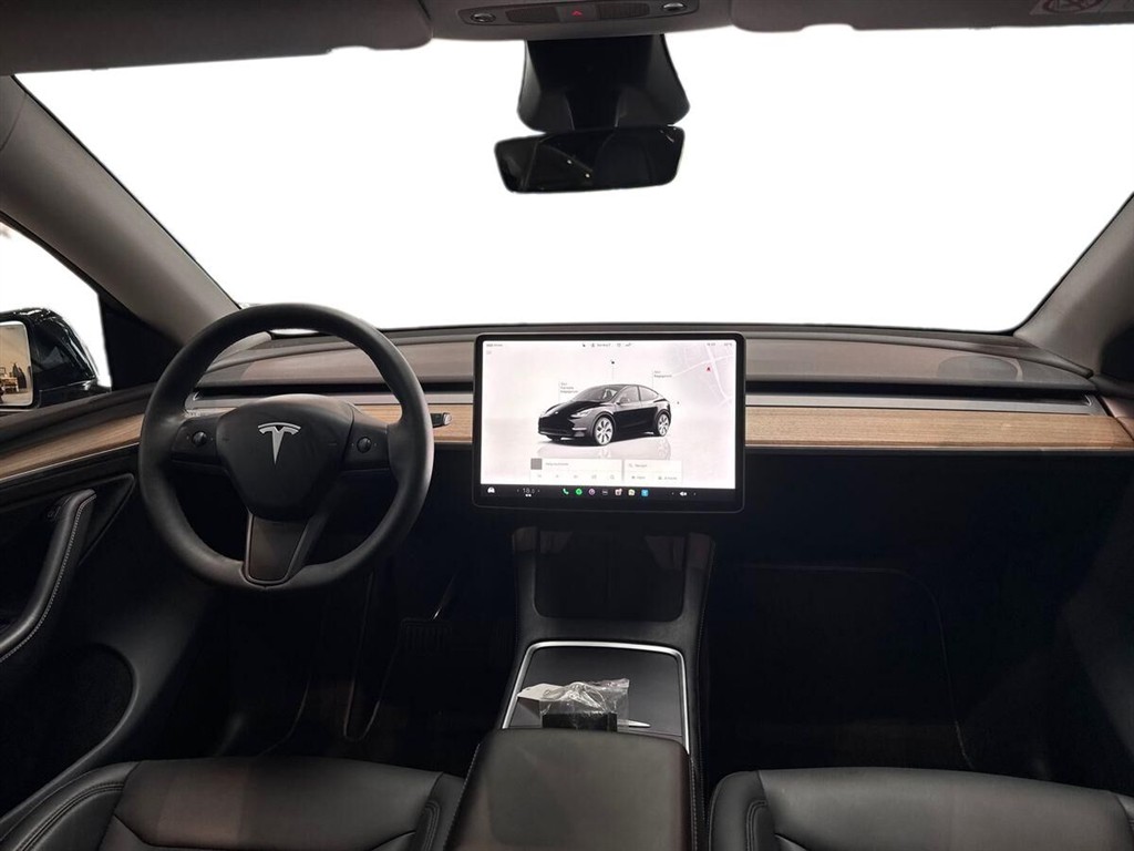 Tesla Model Y EL Long Range RWD 347HK 5d Aut. - Image 11