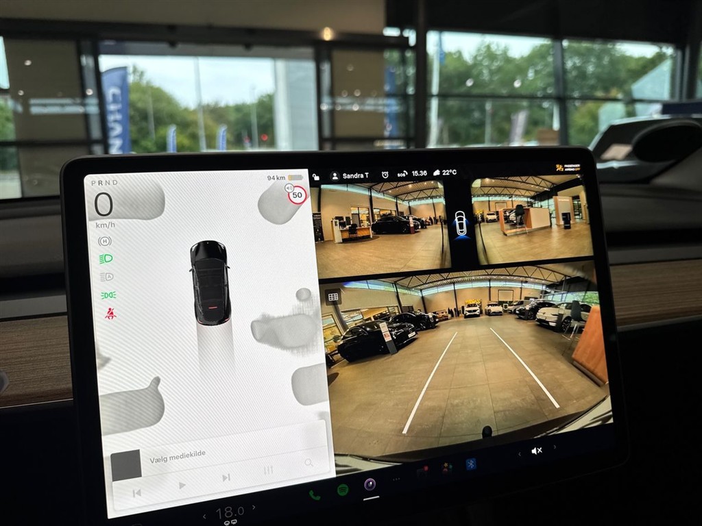 Tesla Model Y EL Long Range RWD 347HK 5d Aut. - Image 18