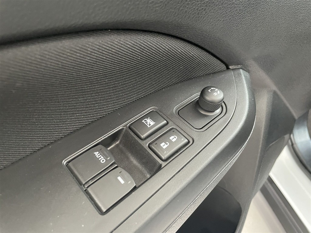 Suzuki Vitara 1,0 Boosterjet Club 112HK 5d - Image 12