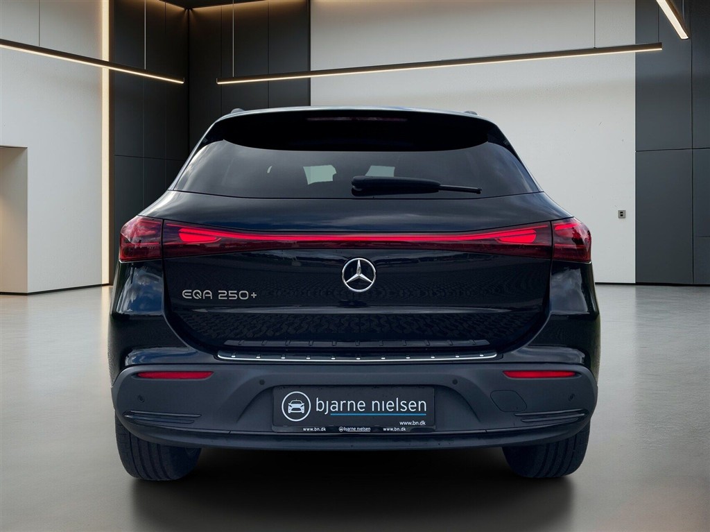 Mercedes-Benz EQA 250+ EL 190HK 5d Aut. - Image 3